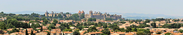 Blick von Osten auf
                                          Carcassonne